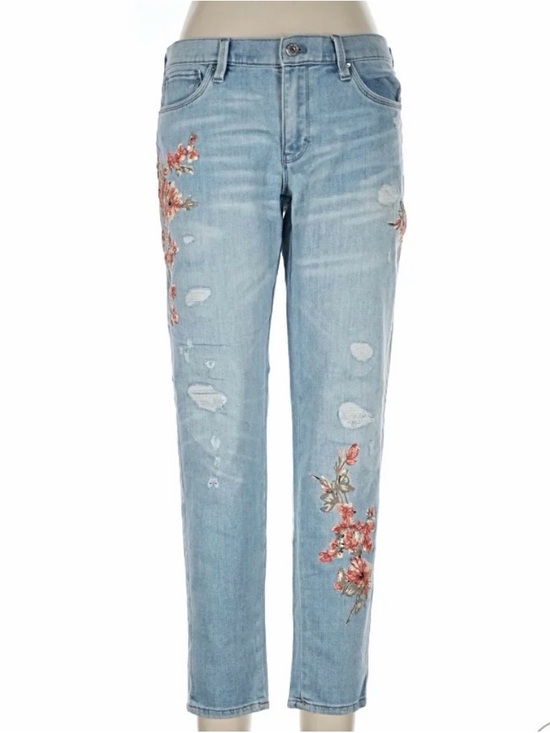 White House Black Market Denim - White House Black Market Light Blue Embroidered “The Girlfriend” Jeans